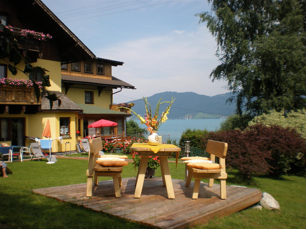 Seepension Neubacher KG Nussdorf am Attersee Exterior foto